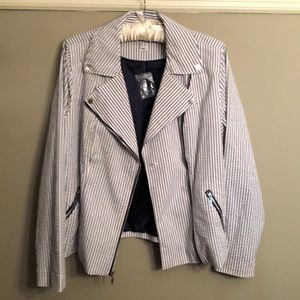 Isaac Mizrahi navy seersucker zip front blazer